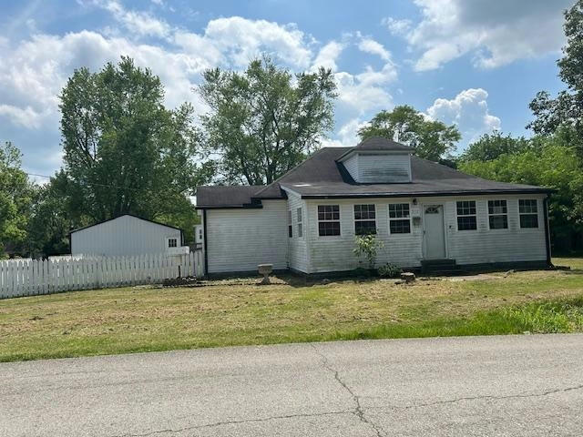 202 5TH ST, CLOVERPORT, KY 40111, photo 1 of 25