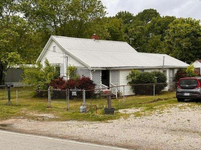 535 MURRAY AVE, CLOVERPORT, KY 40111, photo 1 of 12