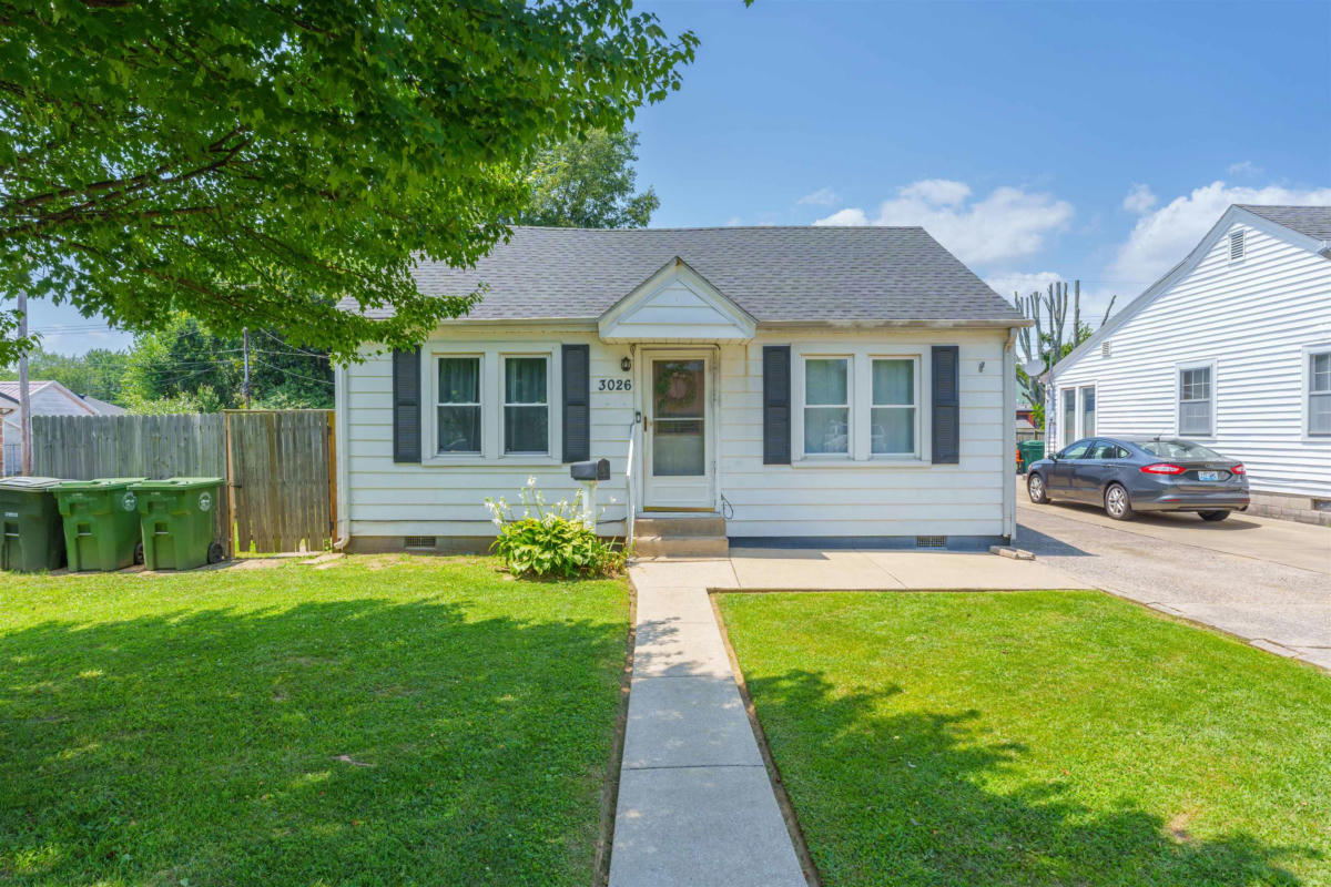 3026 DAVIESS ST, OWENSBORO, KY 42303, photo 1 of 26